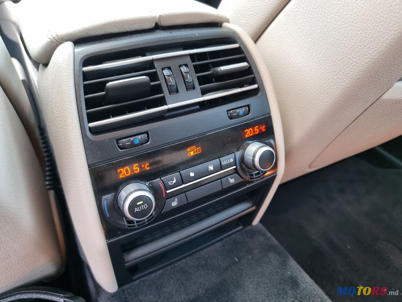 2009' BMW 7 Series photo #6