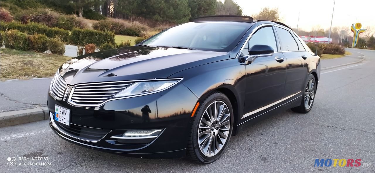 2013' Lincoln MKZ photo #6