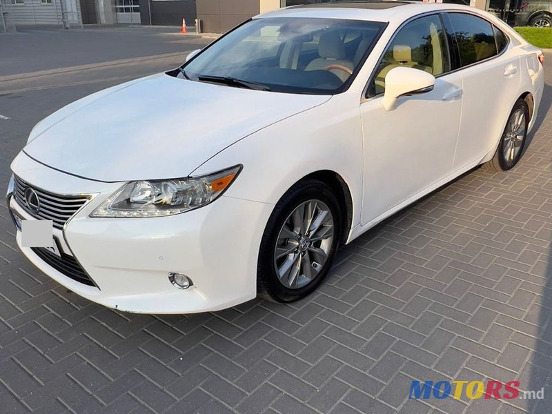 2015' Lexus Es Series photo #2