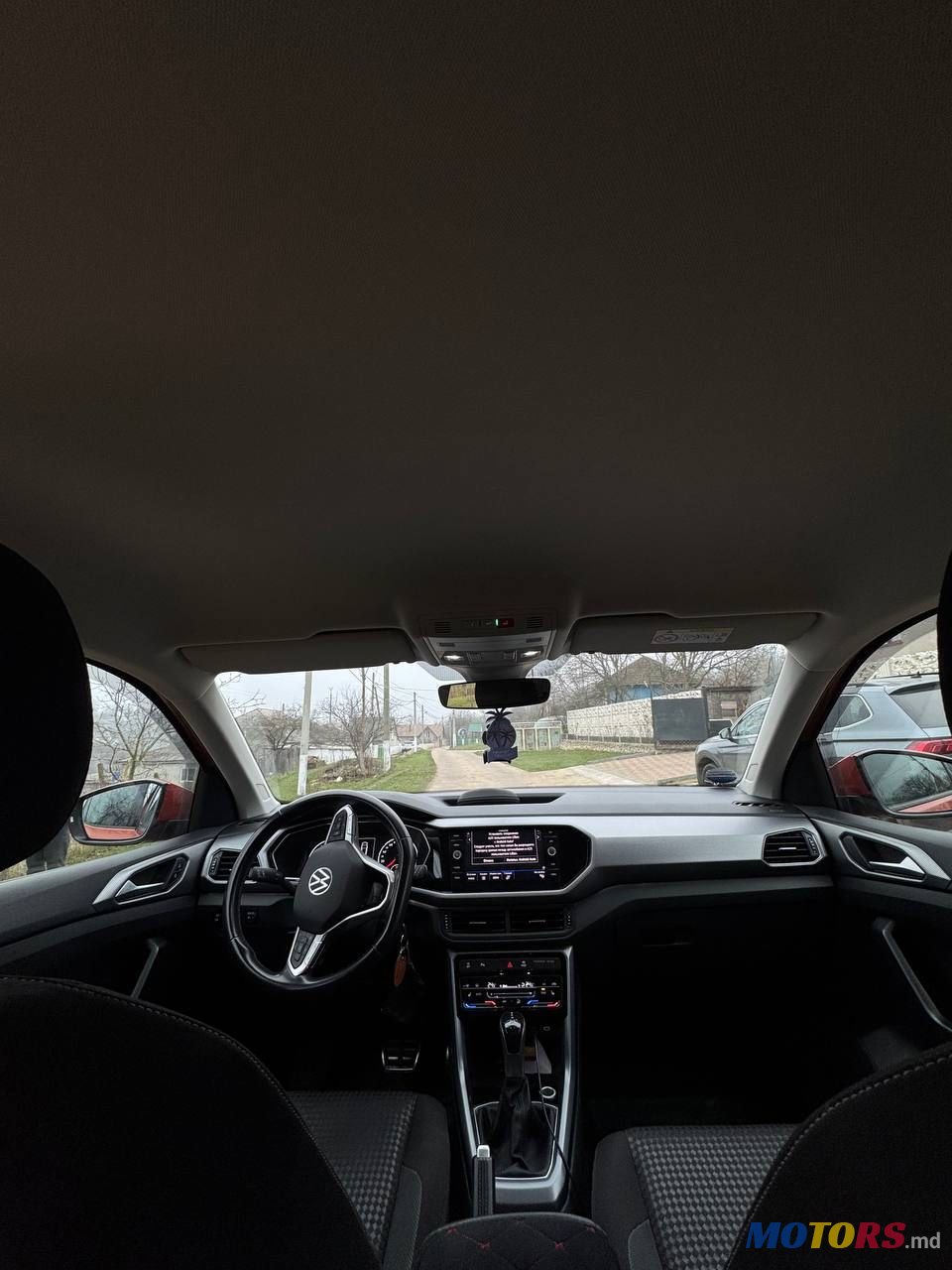 2021' Volkswagen T-Cross photo #3