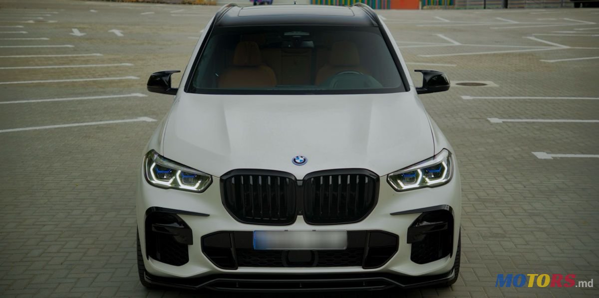 2022' BMW X5 photo #2