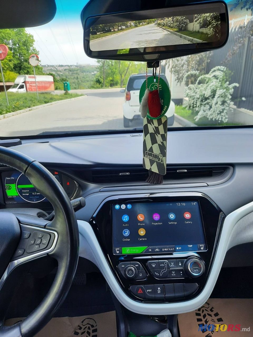 2017' Chevrolet Bolt photo #6