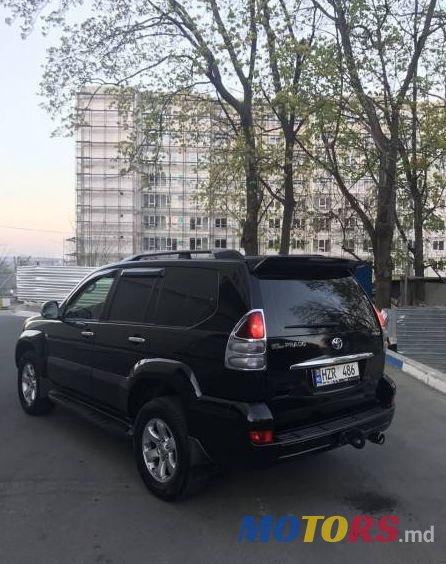 2006' Toyota Land Cruiser Prado photo #1
