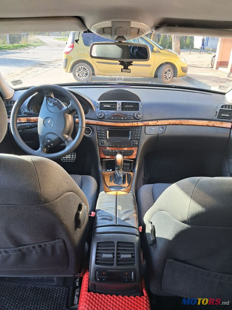 2004' Mercedes-Benz E-Class photo #6