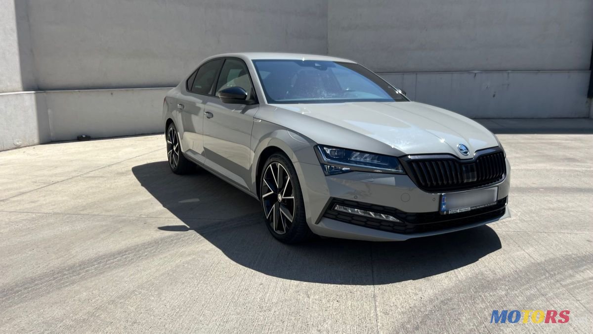 2020' Skoda Superb photo #5