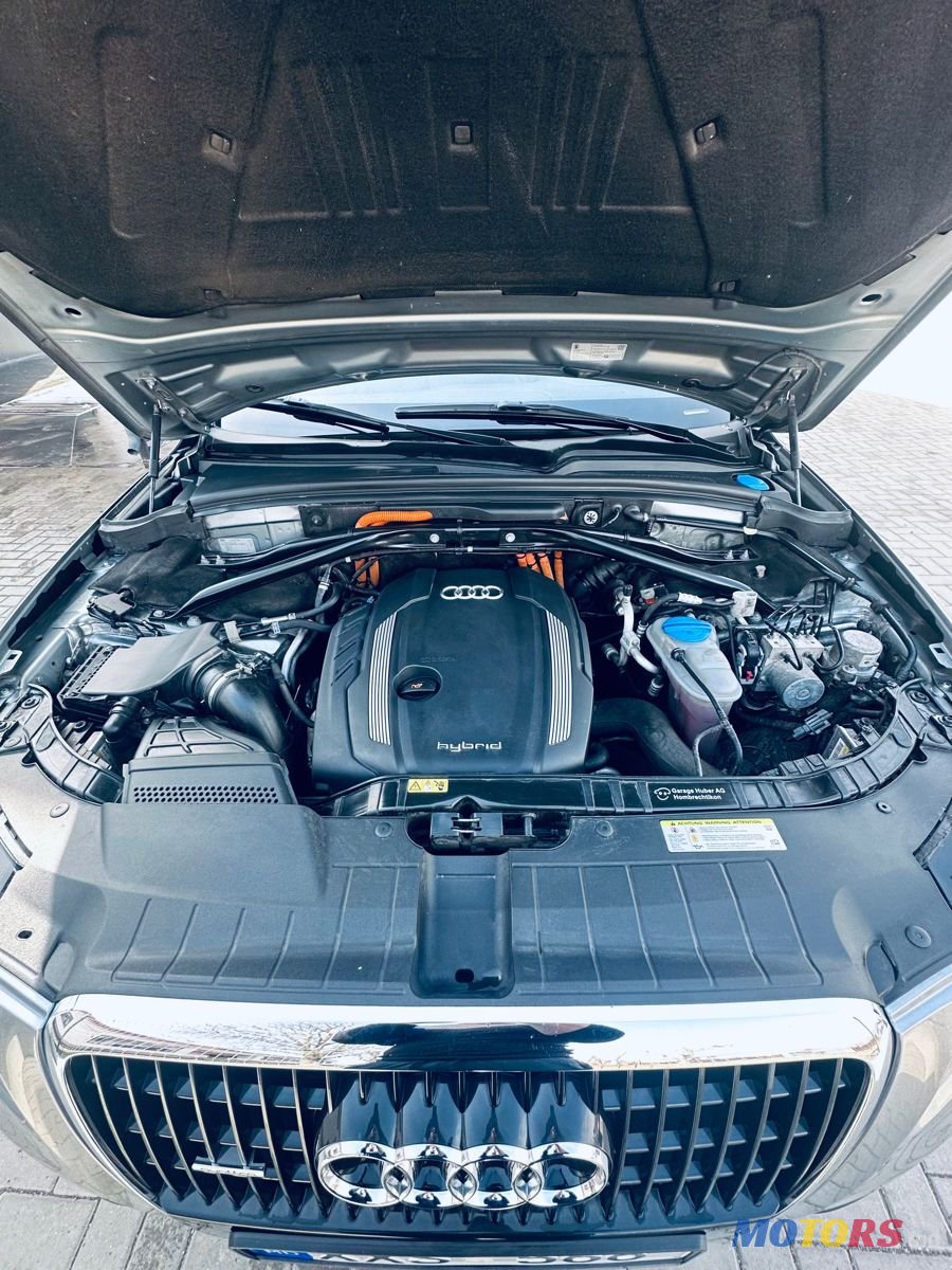 2012' Audi Q5 photo #5