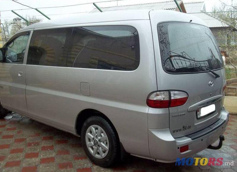 2006' Hyundai H-1 photo #3