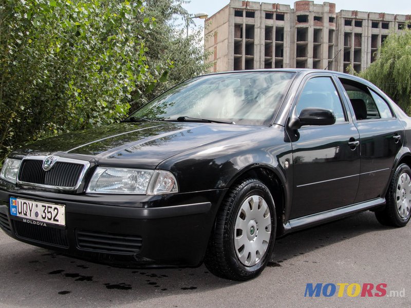 2007' Skoda Octavia photo #1