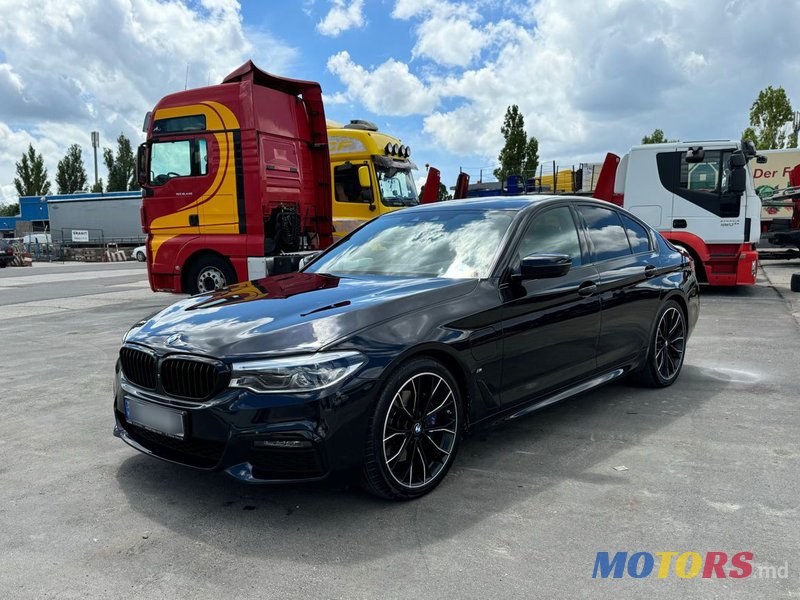 2019' BMW 5 Series photo #1