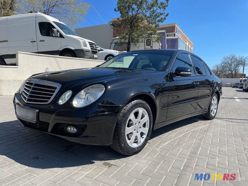 2007' Mercedes-Benz E-Class photo #1