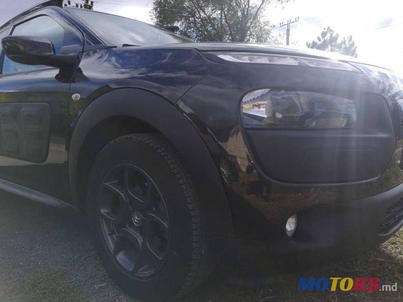 2017' Citroen C4 Cactus photo #1