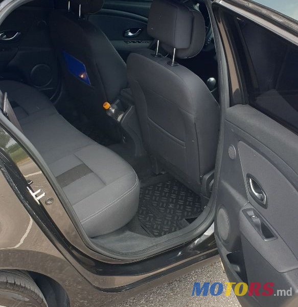 2010' Renault Megane photo #6