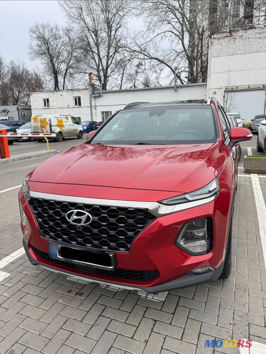 2019' Hyundai Santa Fe photo #1