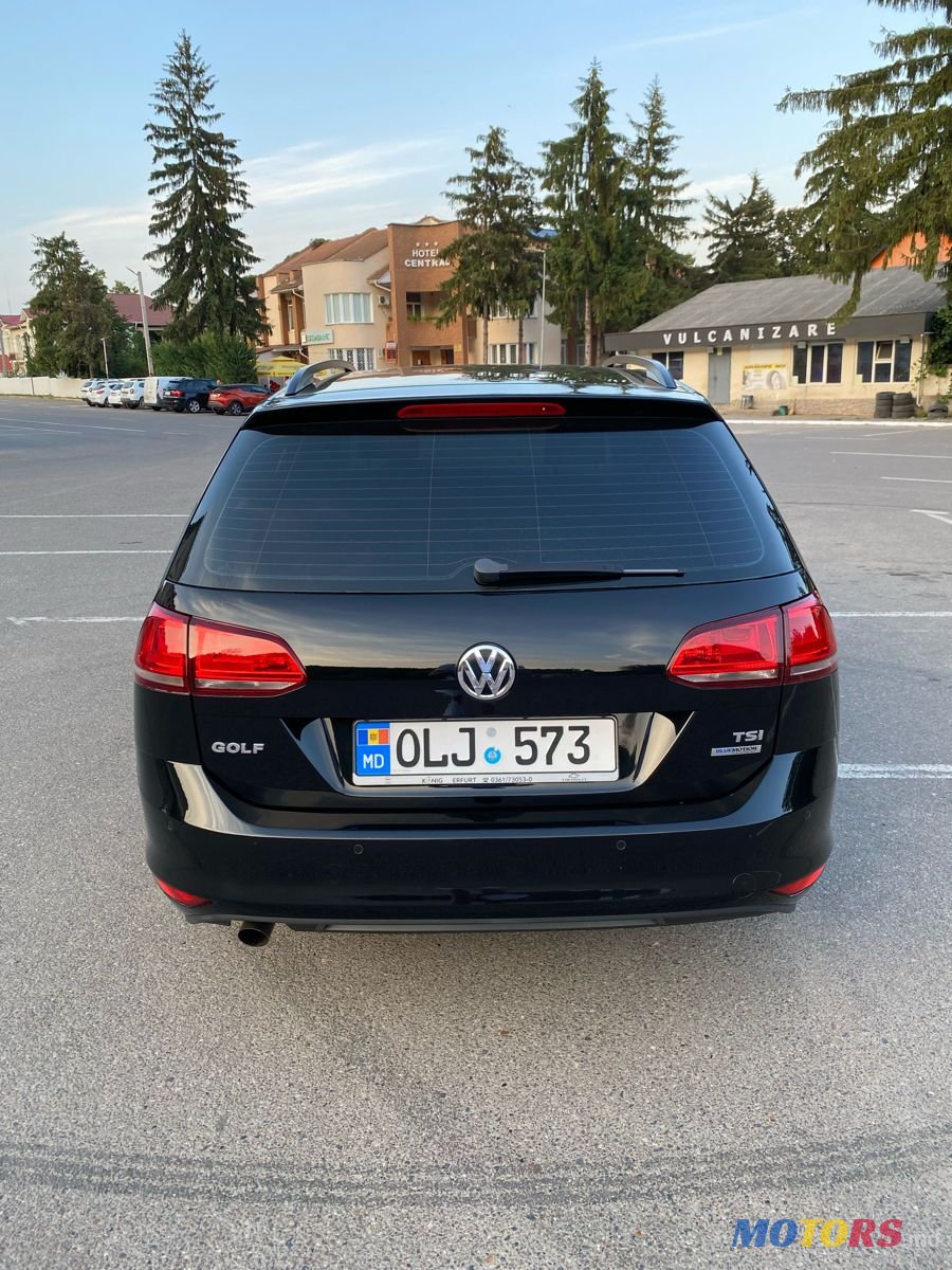 2013' Volkswagen Golf photo #6