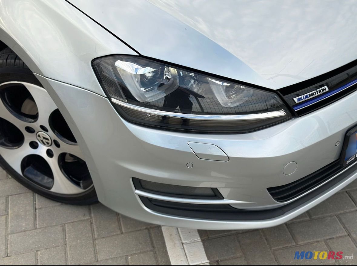 2014' Volkswagen Golf photo #6