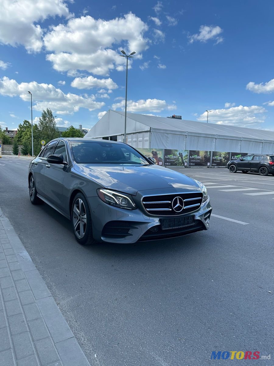 2017' Mercedes-Benz E-Class photo #1