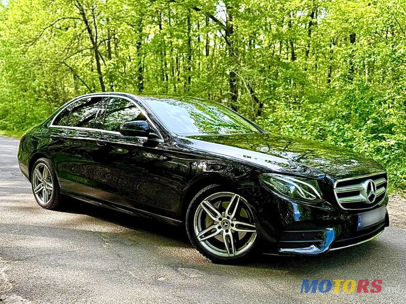 2017' Mercedes-Benz E-Class photo #1
