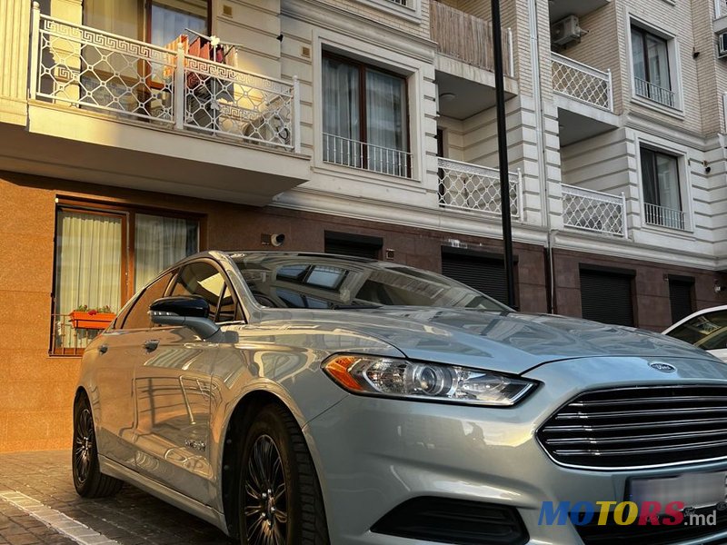 2013' Ford Fusion photo #3