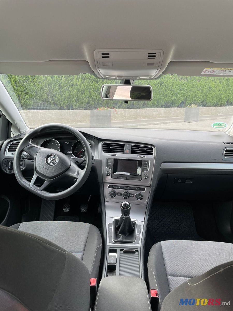 2014' Volkswagen Golf photo #4