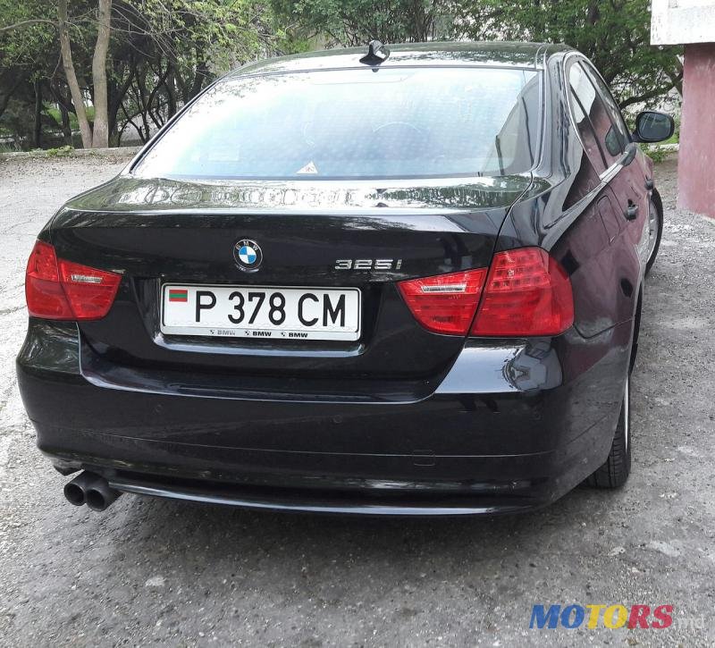 2009' BMW 3 Series photo #2