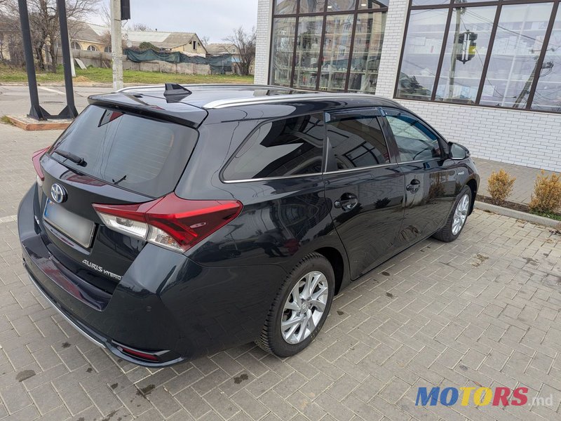 2016' Toyota Auris photo #2