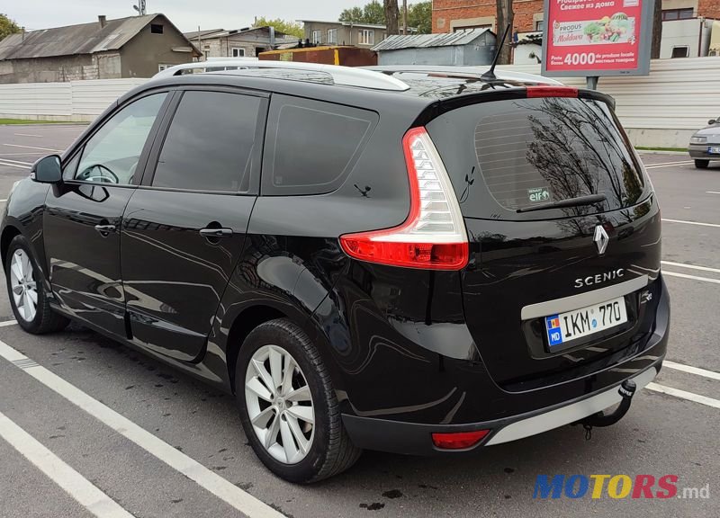 2013' Renault Grand Scenic photo #6