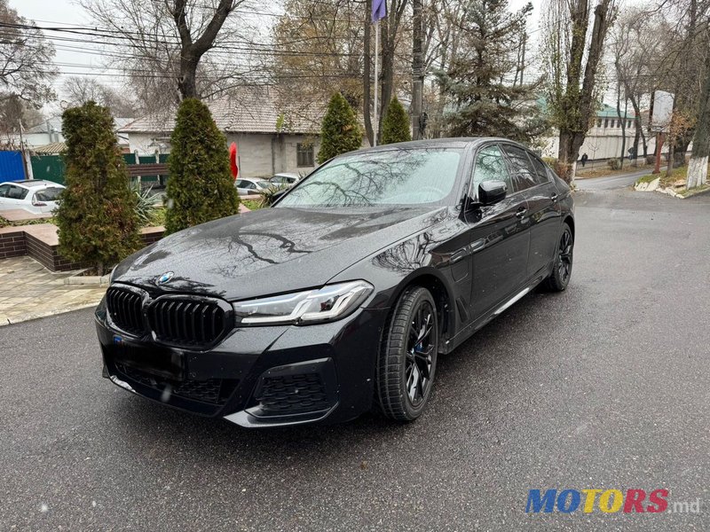 2020' BMW 5 Series photo #1