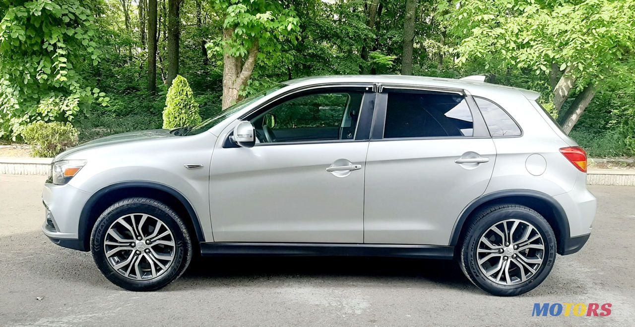 2019' Mitsubishi ASX photo #6