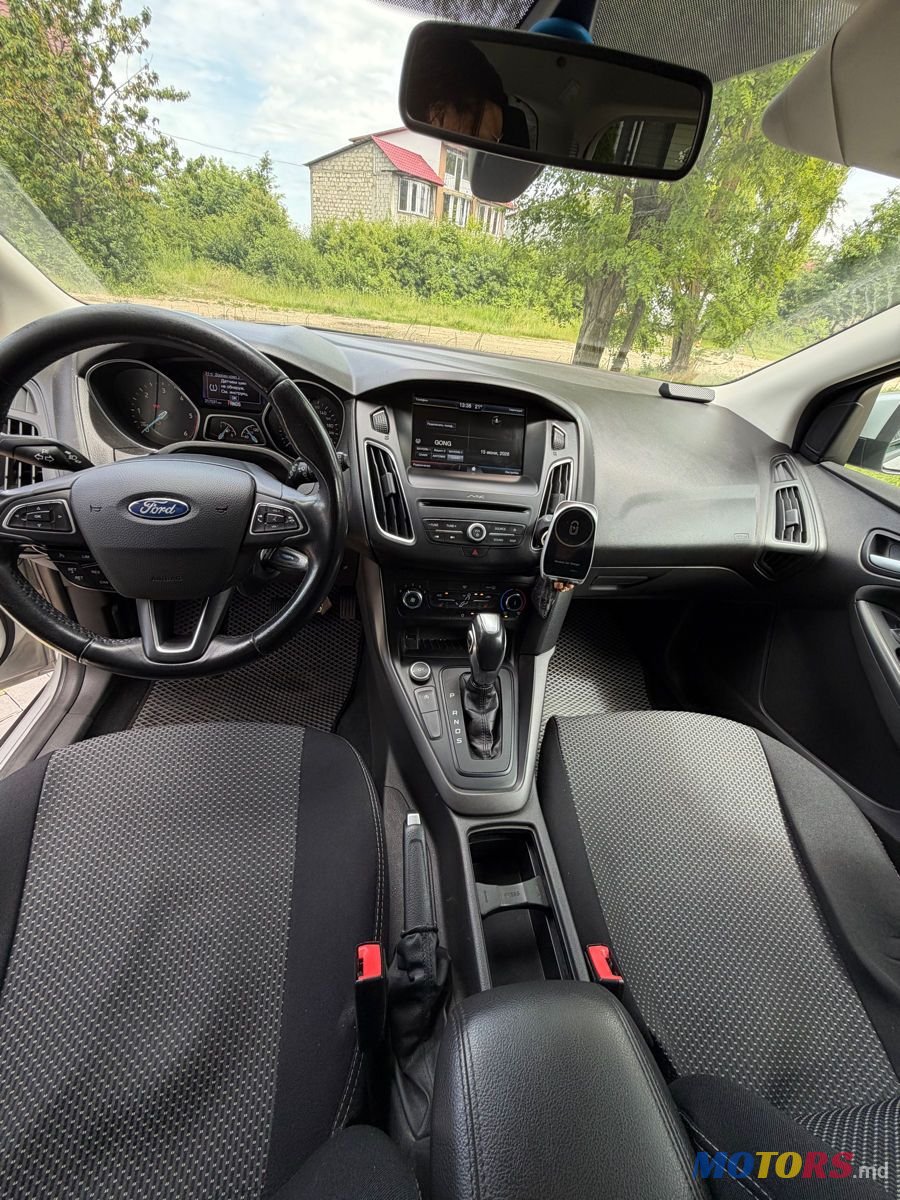 2015' Ford Focus photo #3