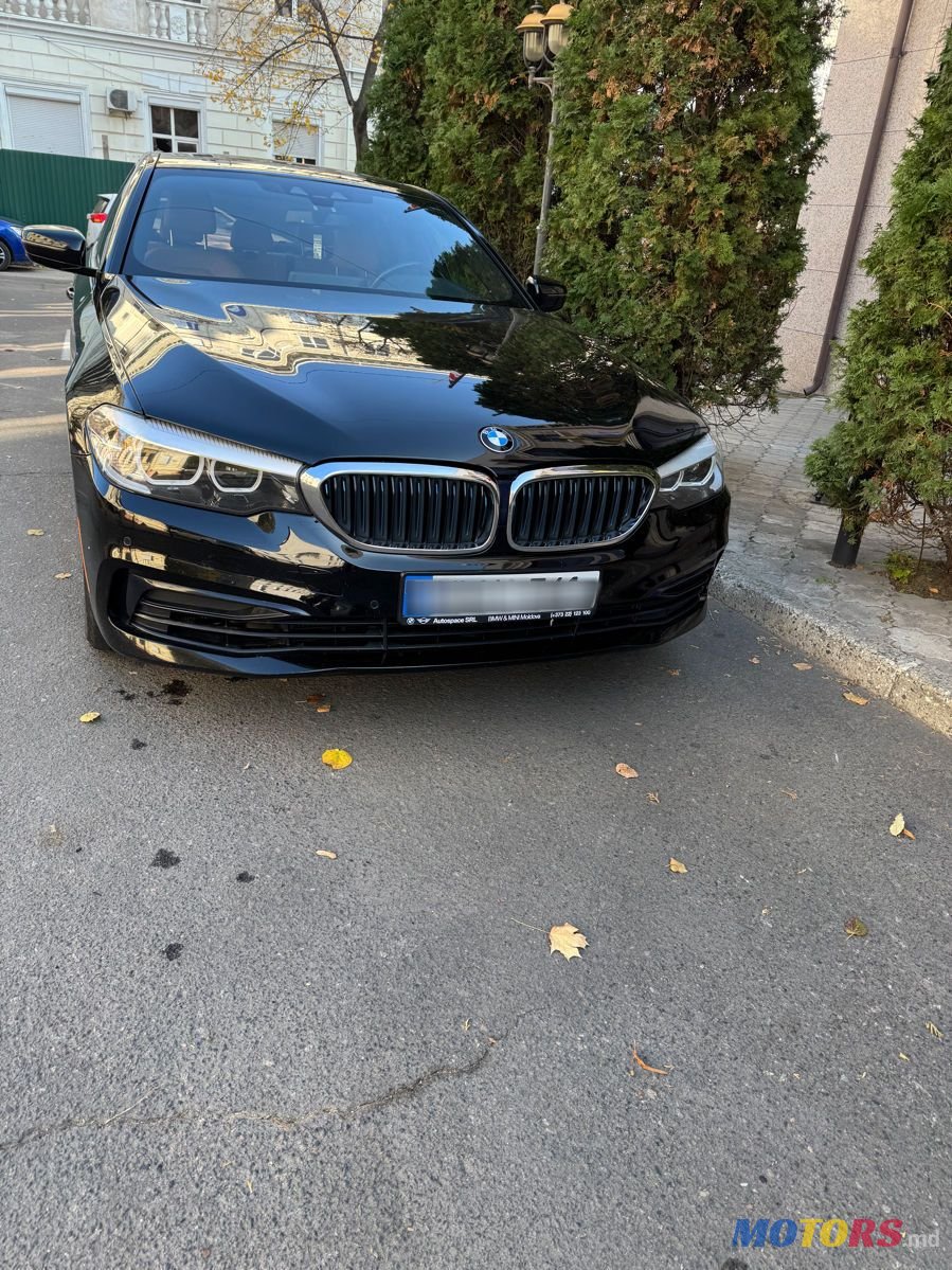 2018' BMW 5 Series photo #1