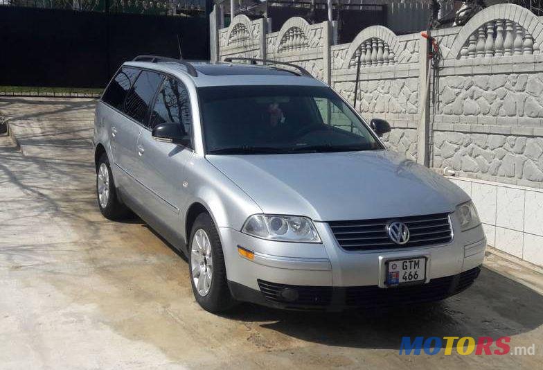 2003' Volkswagen Passat photo #1