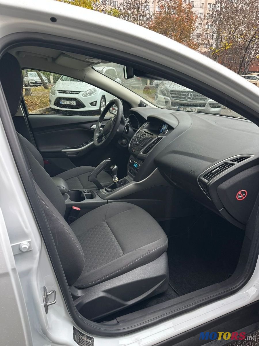 2013' Ford Focus photo #3