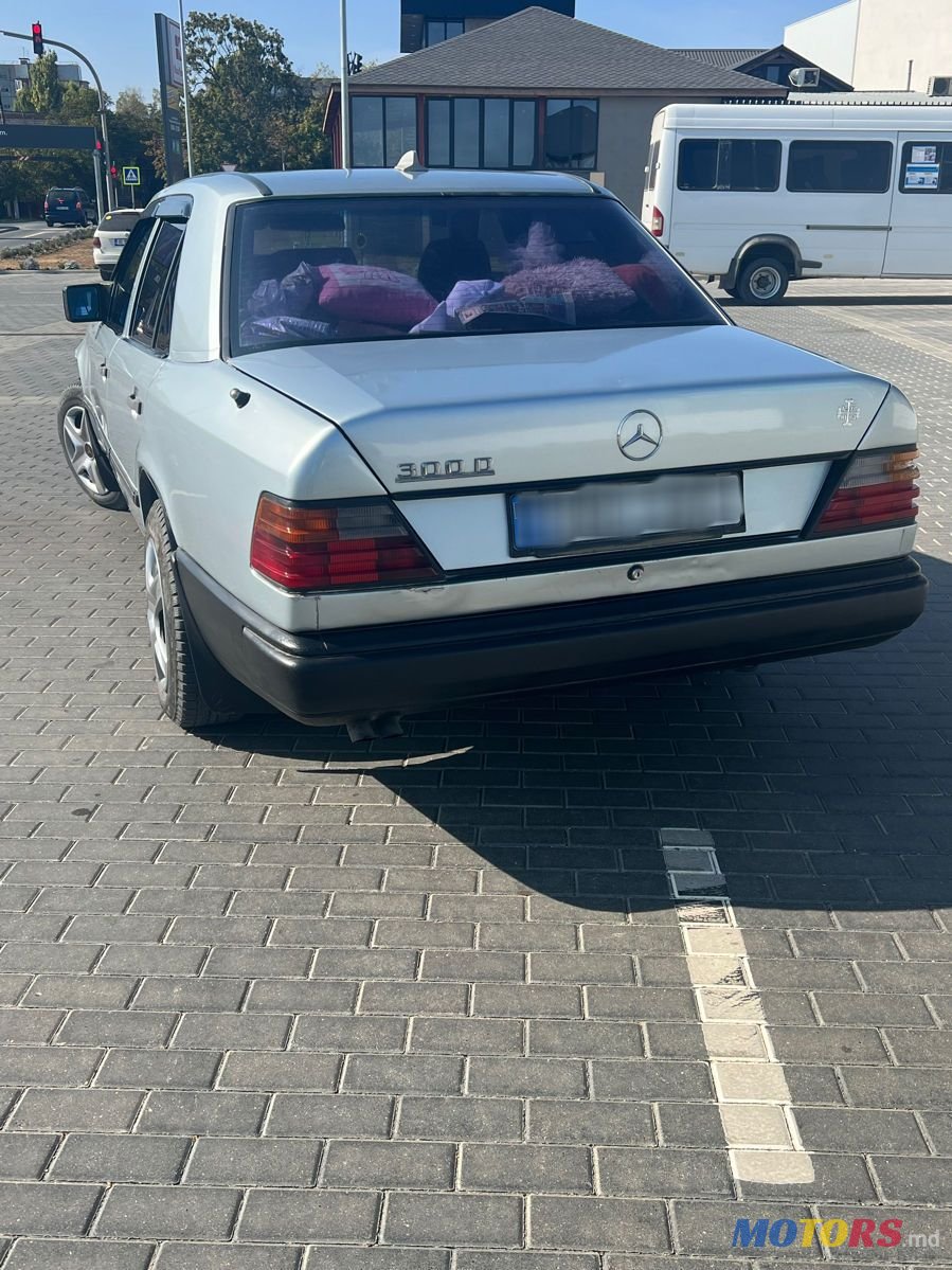 1985' Mercedes-Benz W124 photo #4