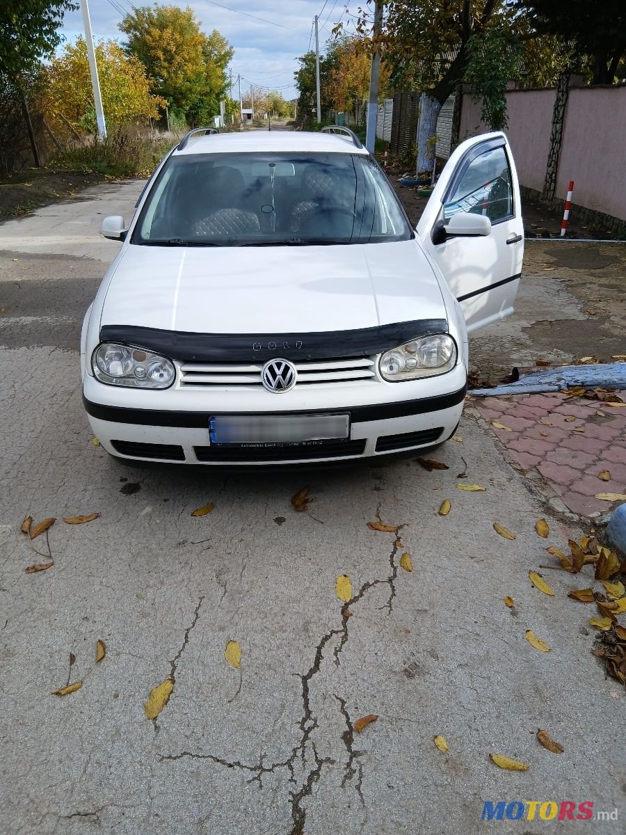 2005' Volkswagen Golf photo #1