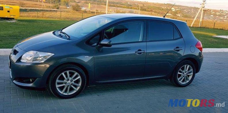 2010' Toyota Auris photo #1