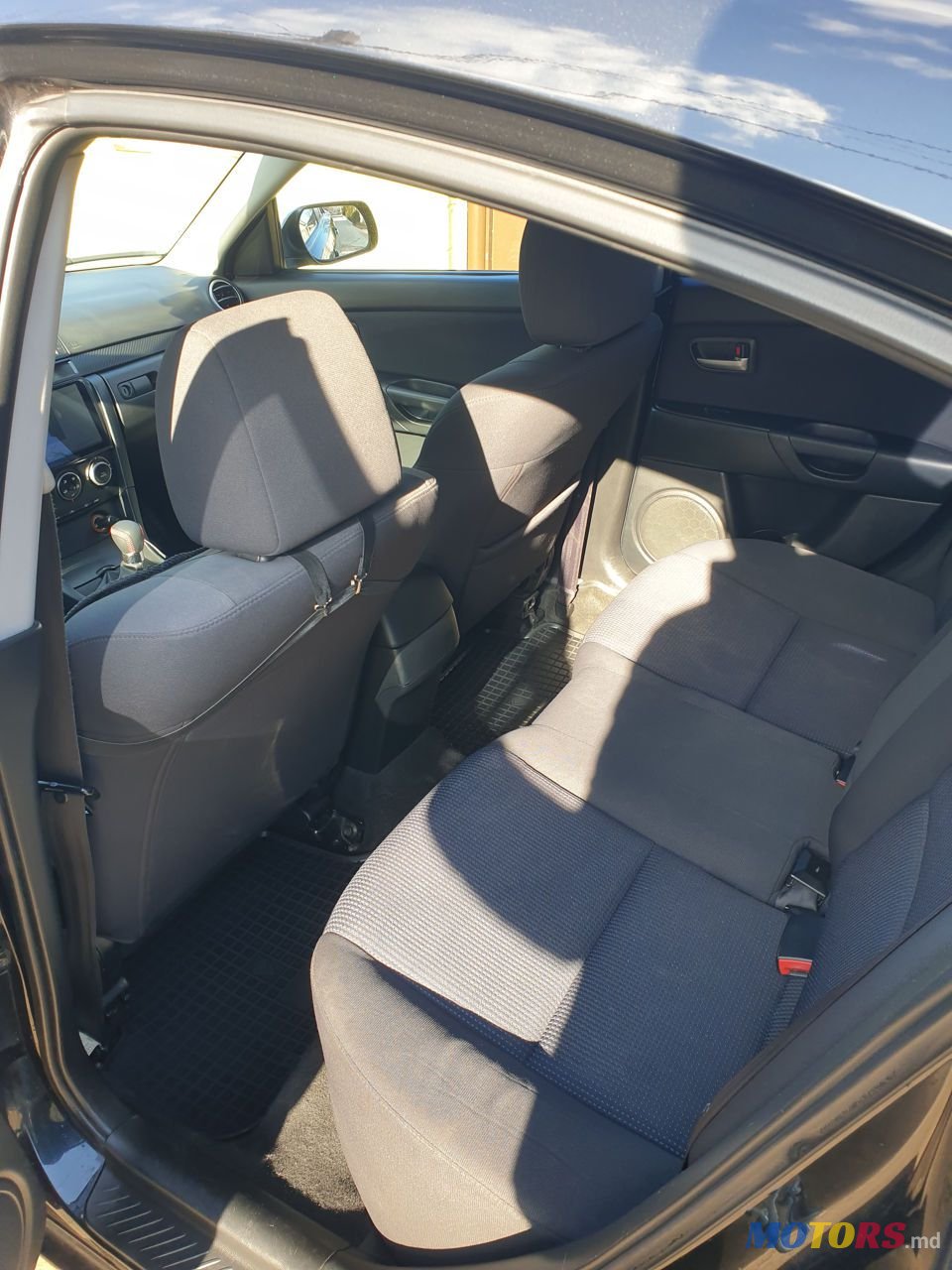 2005' Mazda 3 photo #5