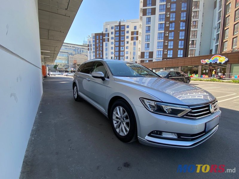 2015' Volkswagen Passat photo #1