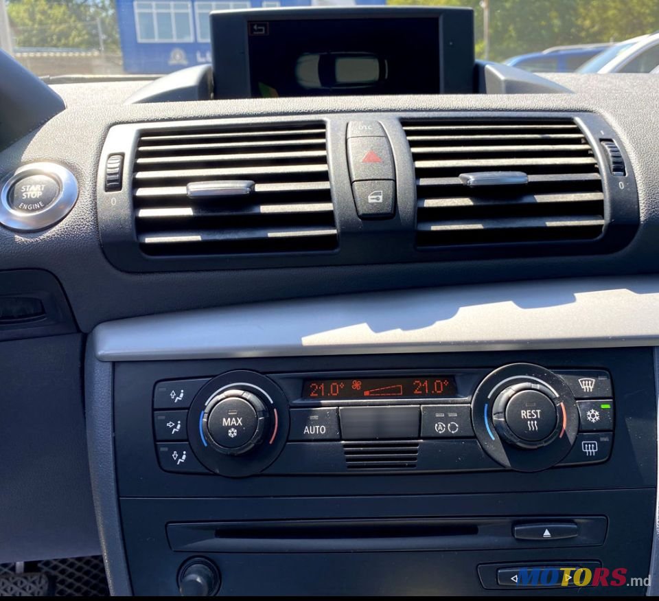 2006' BMW 1 Series photo #6