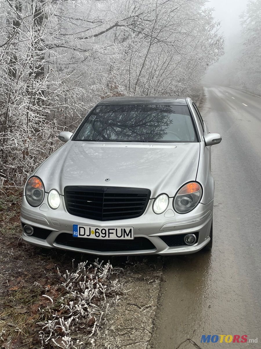 2004' Mercedes-Benz E Класс photo #2