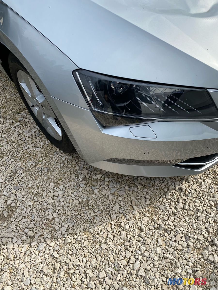 2017' Skoda Superb photo #5
