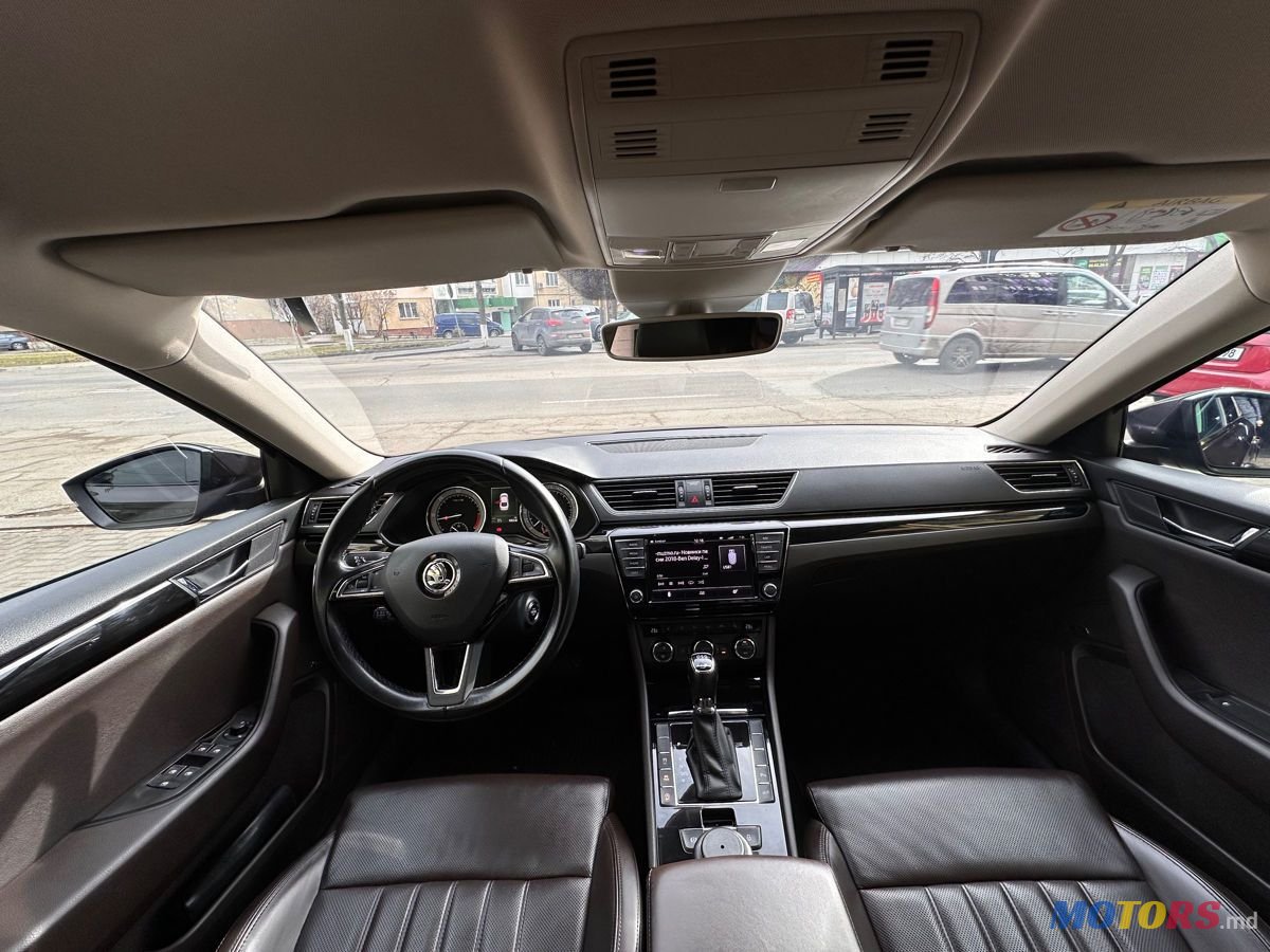 2016' Skoda Superb photo #4