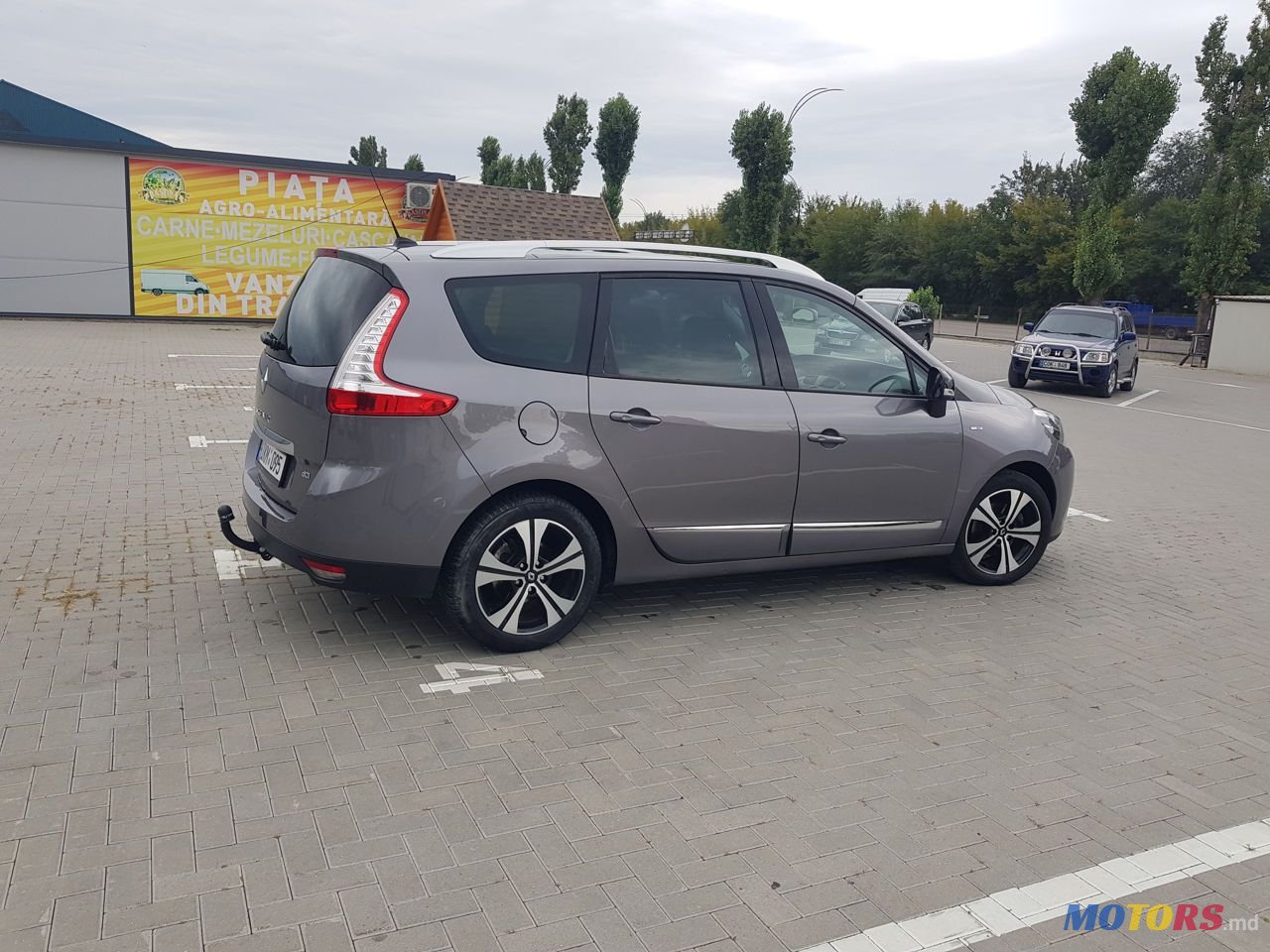 2013' Renault Grand Scenic photo #3