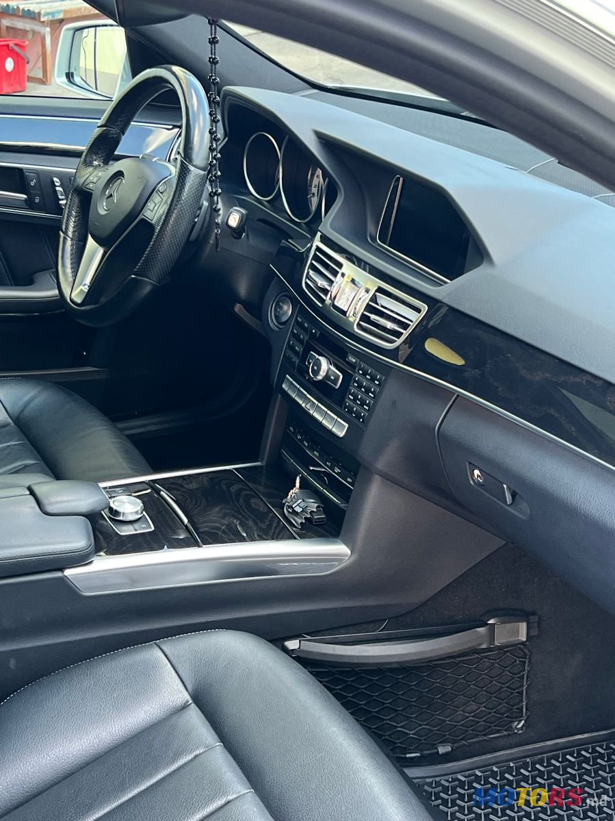 2014' Mercedes-Benz E-Class photo #2