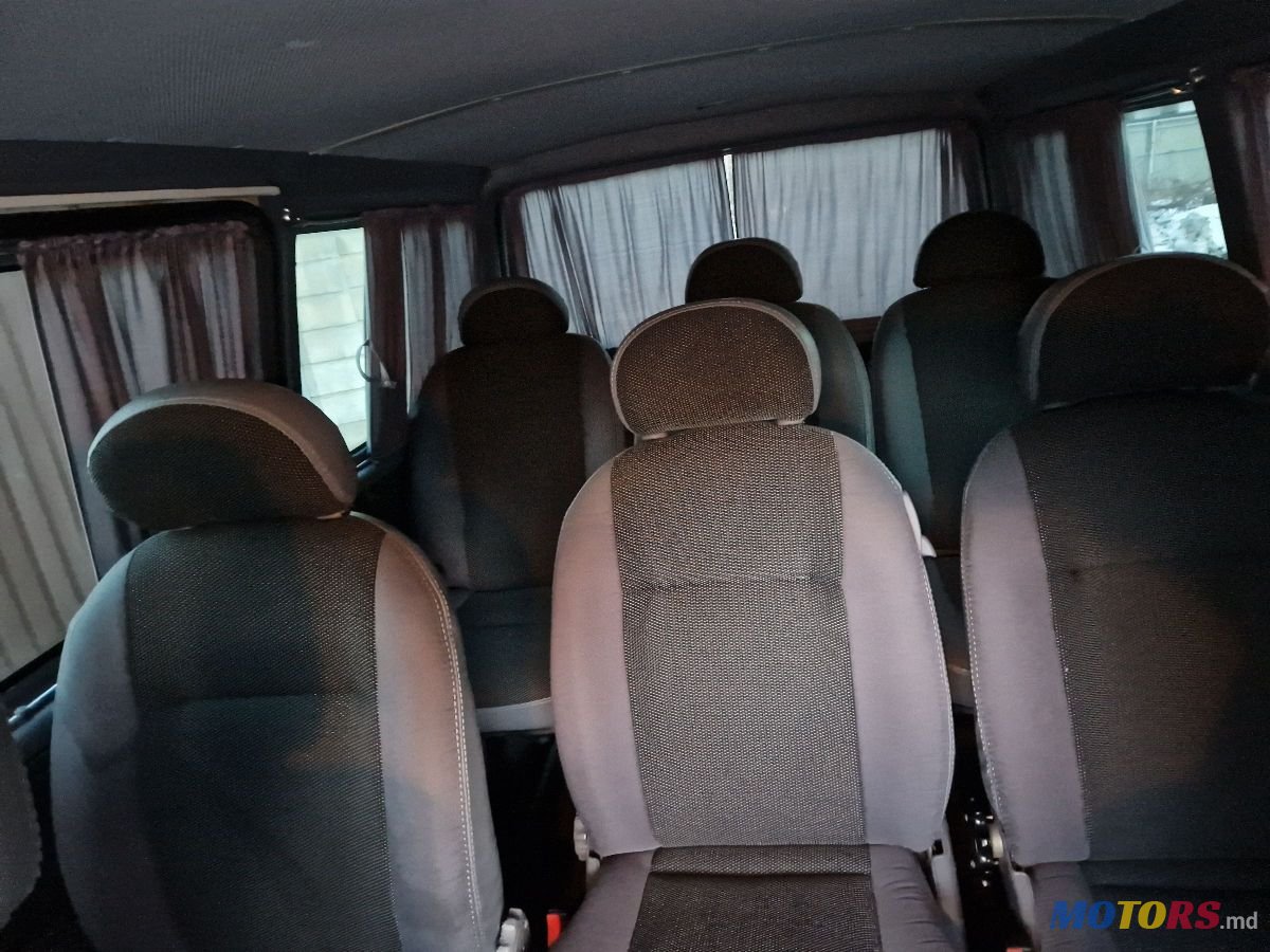 2003' Volkswagen Transporter photo #6