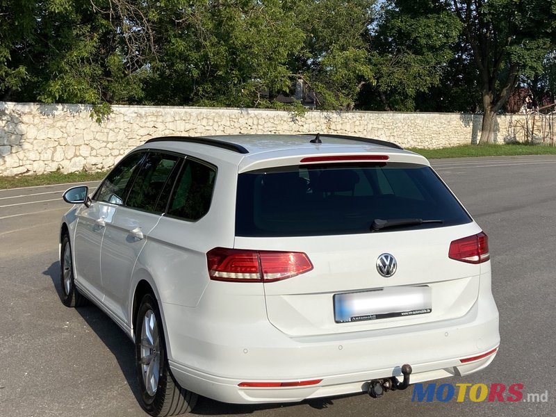 2018' Volkswagen Passat photo #3