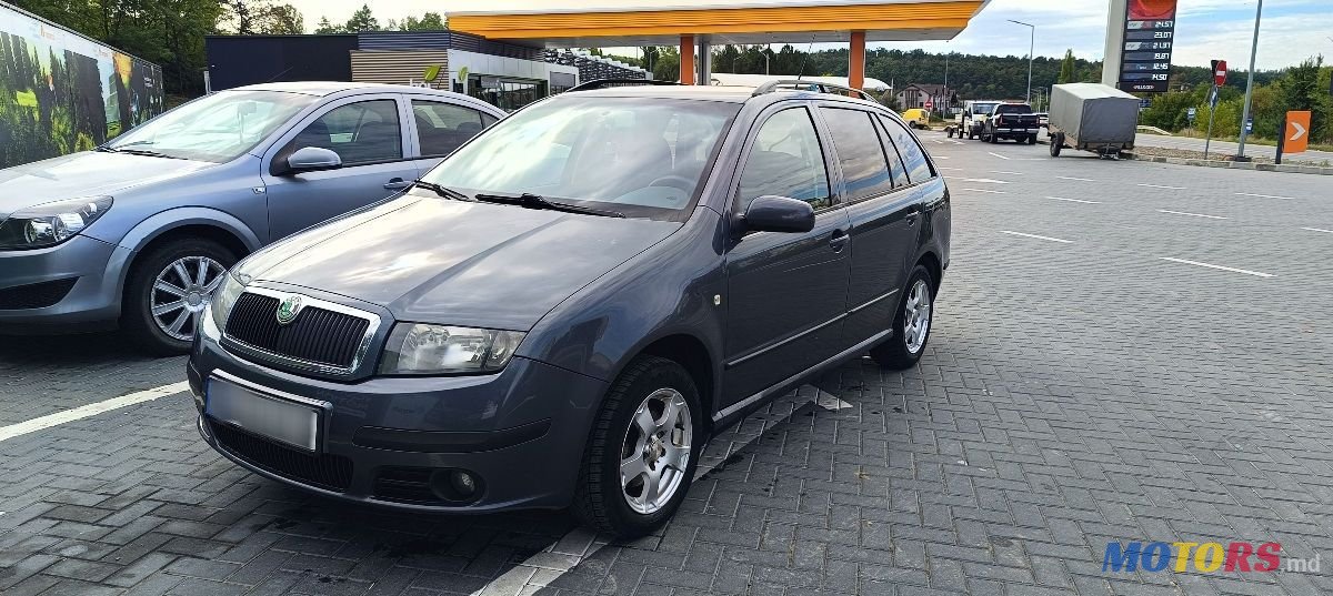 2007' Skoda Fabia photo #1