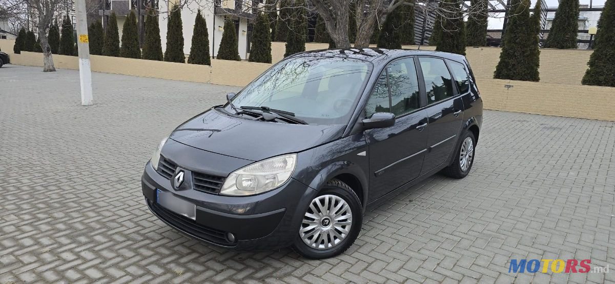 2006' Renault Grand Scenic photo #1