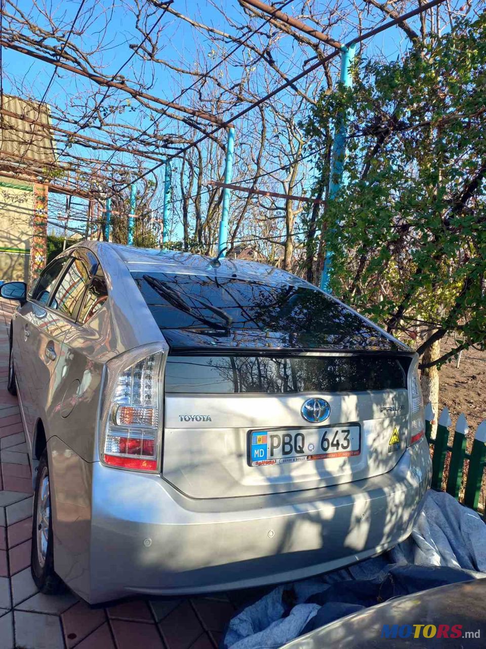 2010' Toyota Prius photo #3