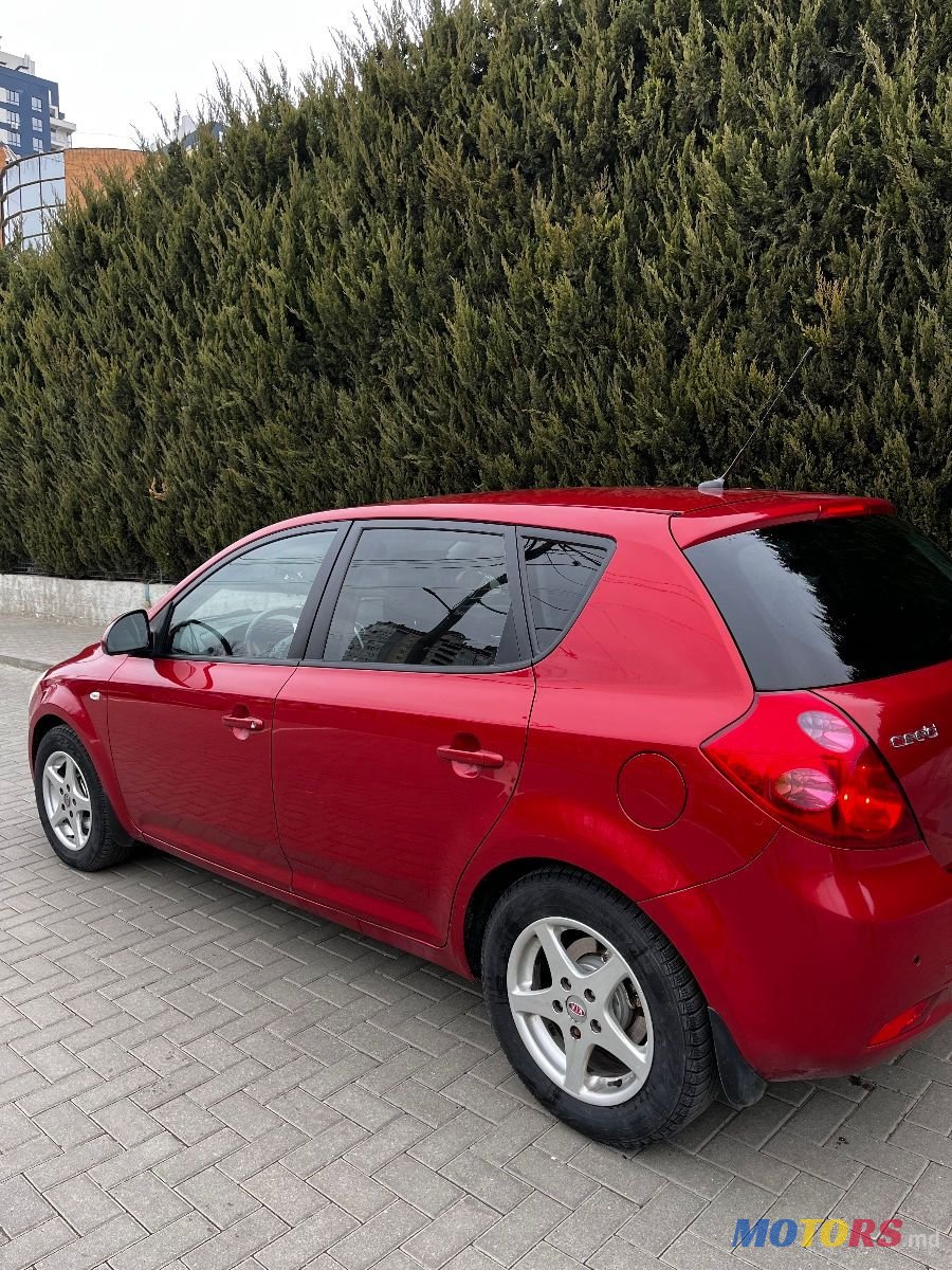 2008' Kia Ceed photo #5