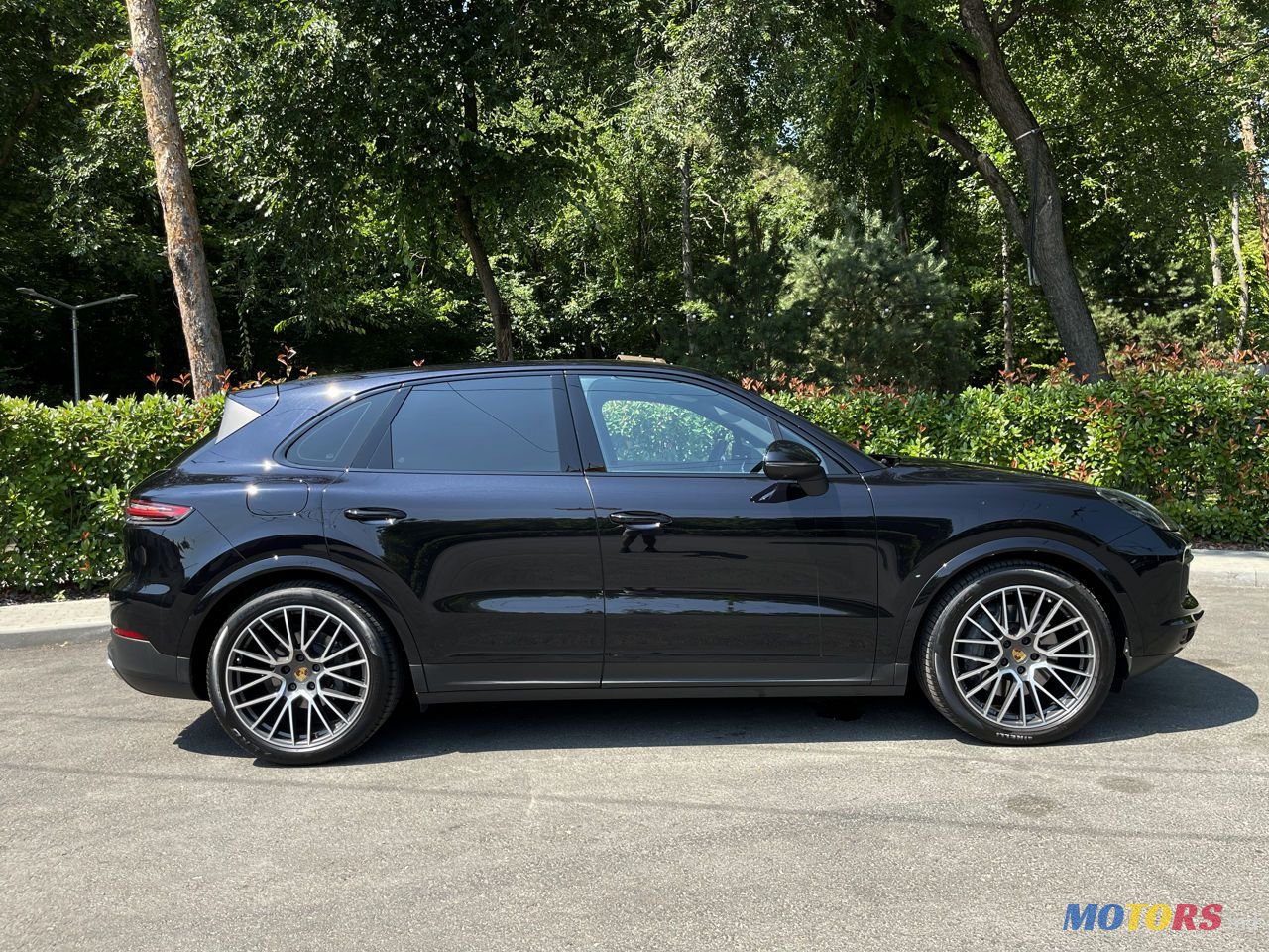 2018' Porsche Cayenne photo #5